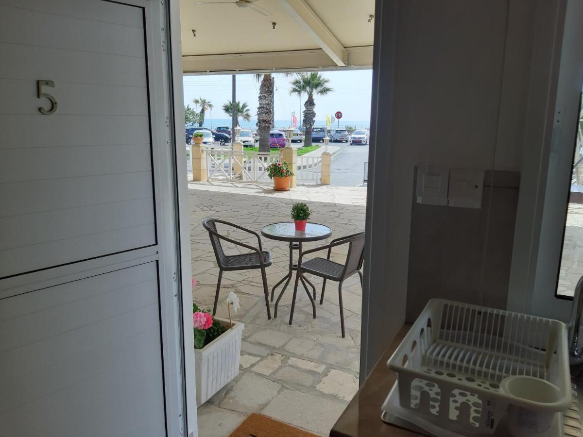 Ferienwohnung Zorbas Sea View No 5 Larnaka Exterior foto